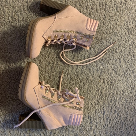 Pink boots - Picture 2 of 2